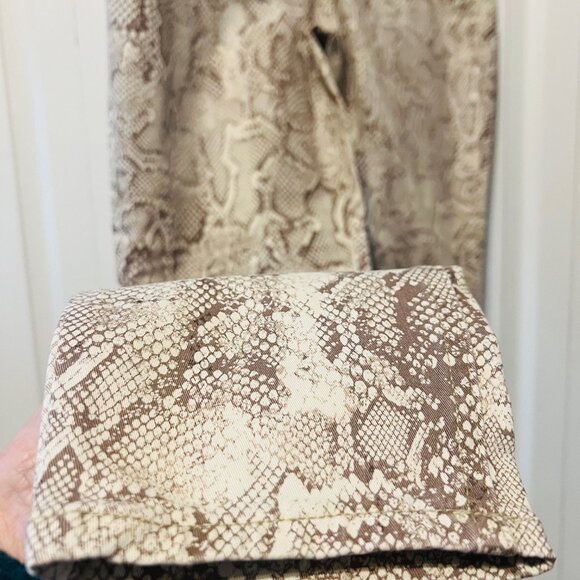 White House Black Market-Women's Snake Skin Print-High Rise Ankle Pants-Stretch - Picture 5 of 16